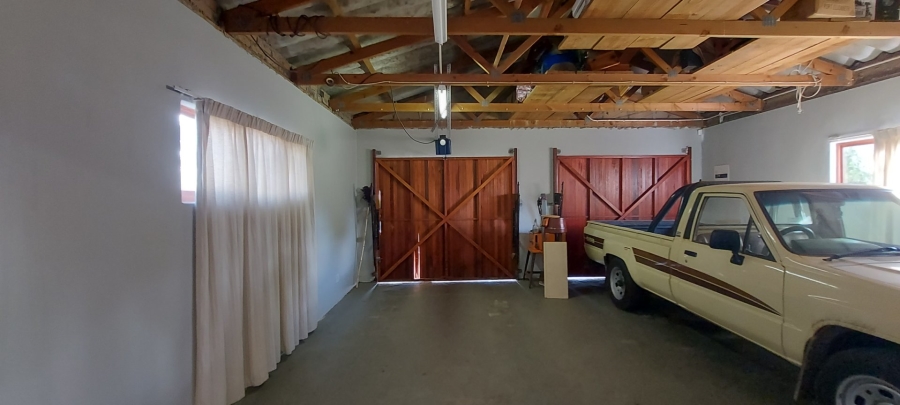 4 Bedroom Property for Sale in Albertinia Western Cape